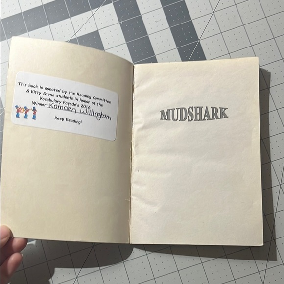 Scholastic 'Mudshark' by Gary Paulsen - Colorful Cover - Picture 3 of 4